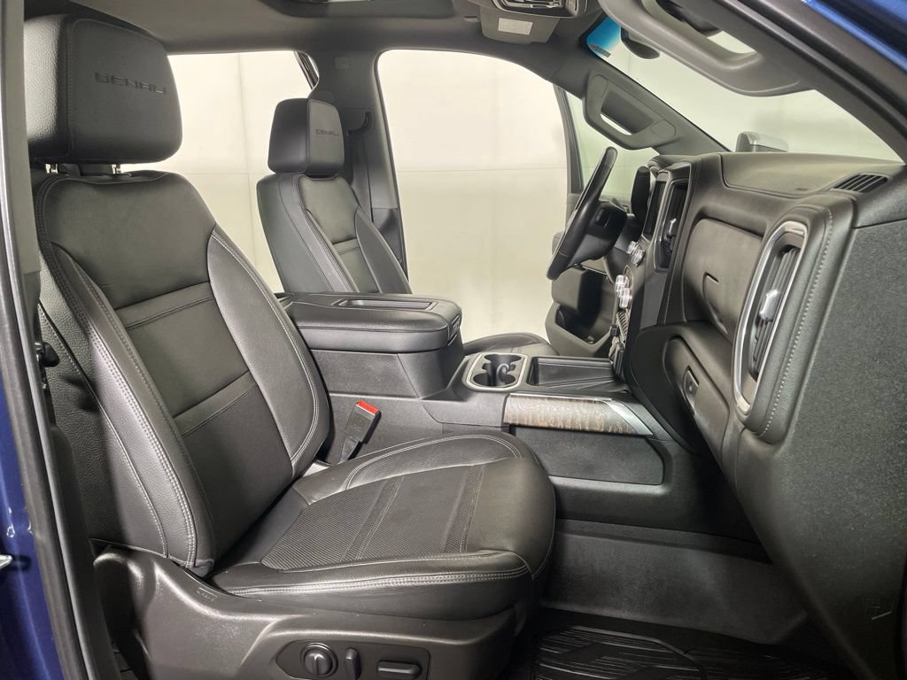 Used 2022 GMC Sierra 3500 Denali AWD/4WD image 24