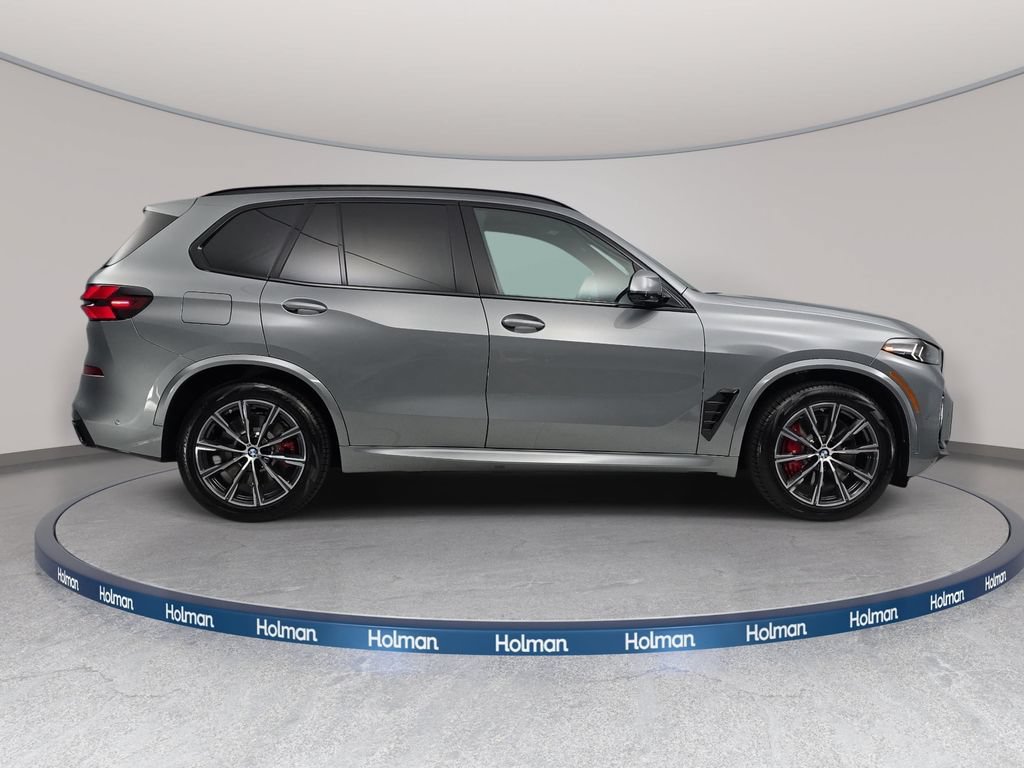 New 2026 BMW X5 xDrive50e w/ M Sport Package AWD/4WD image 4
