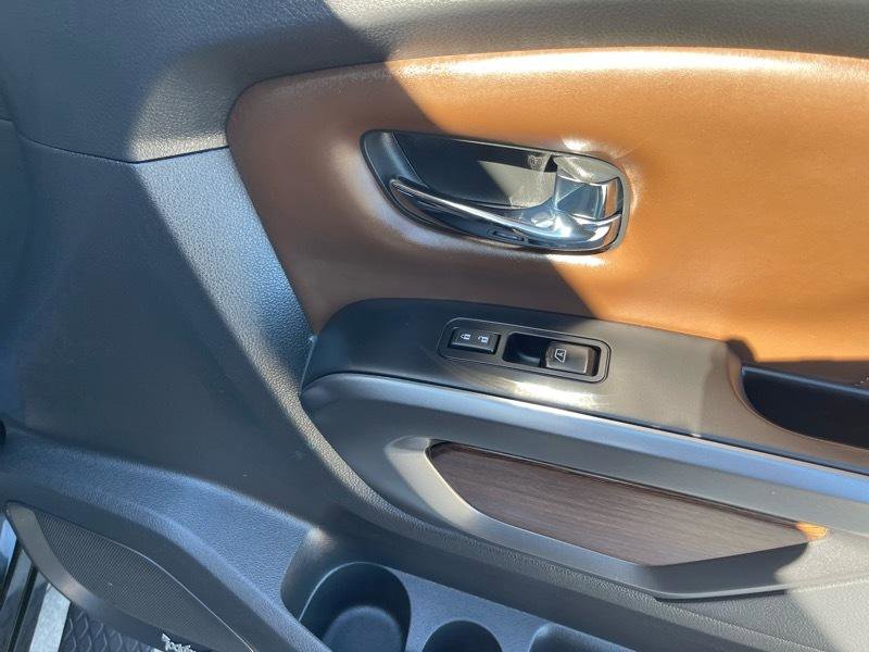 Used 2016 Nissan Titan Platinum Reserve image 50