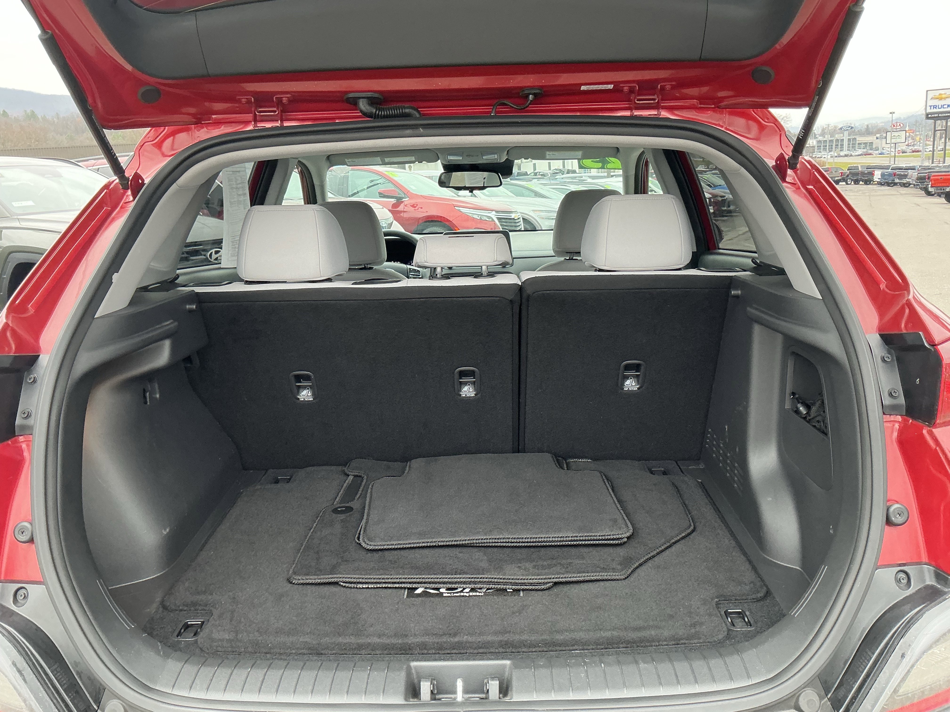 Used 2023 Hyundai Kona SEL image 5