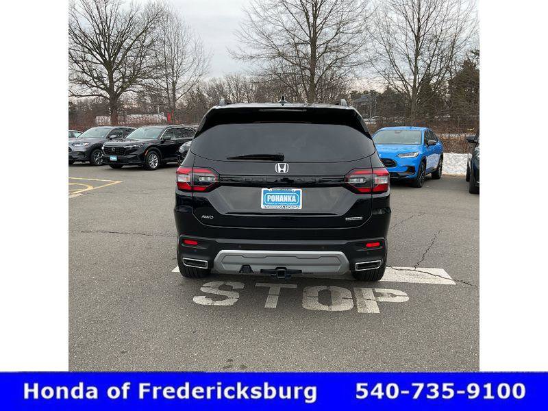 Used 2023 Honda Pilot Touring image 5