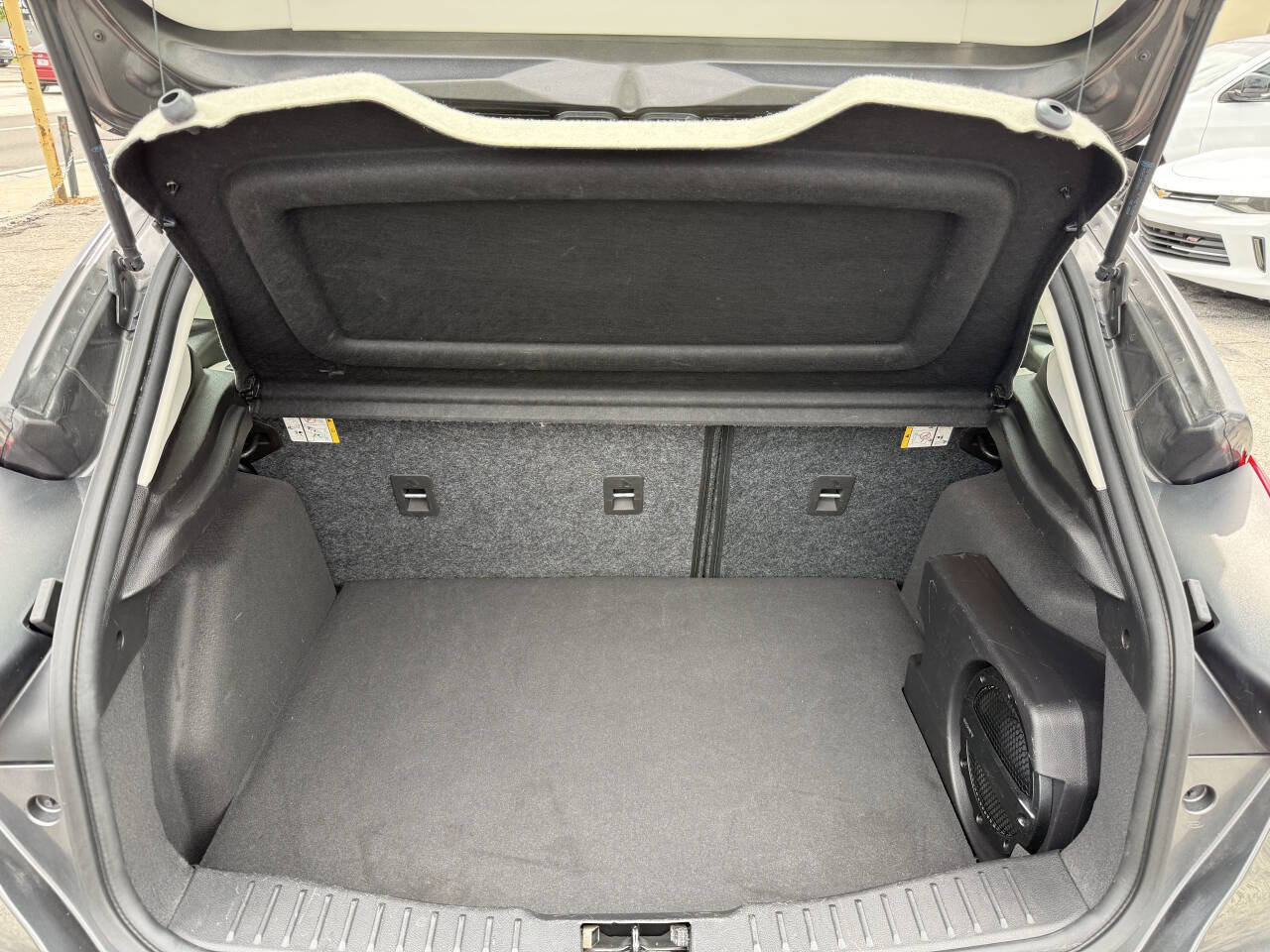 Used 2015 Ford Focus Titanium FWD image 21