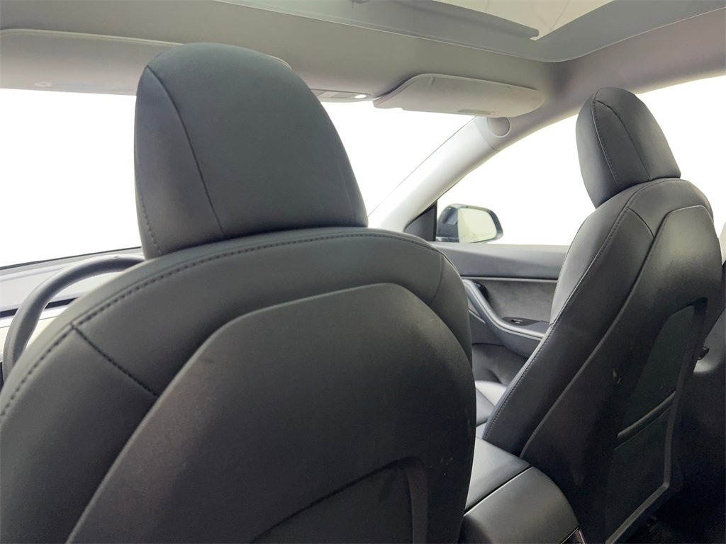 Used 2021 Tesla Model Y Long Range image 35