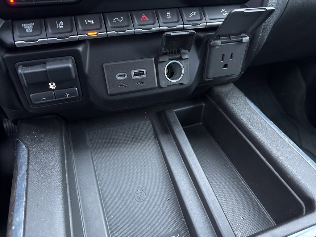 Used 2023 GMC Sierra 2500 Denali w/ Denali Ultimate Package image 24