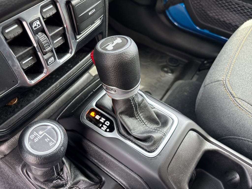 Used 2024 Jeep Wrangler Unlimited Sport AWD/4WD image 27