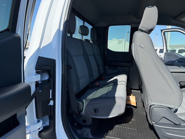 New 2026 Ford F550 4x4 Supercab Super Duty image 15