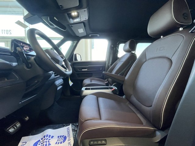 New 2025 Volkswagen ID. Buzz Pro S image 20