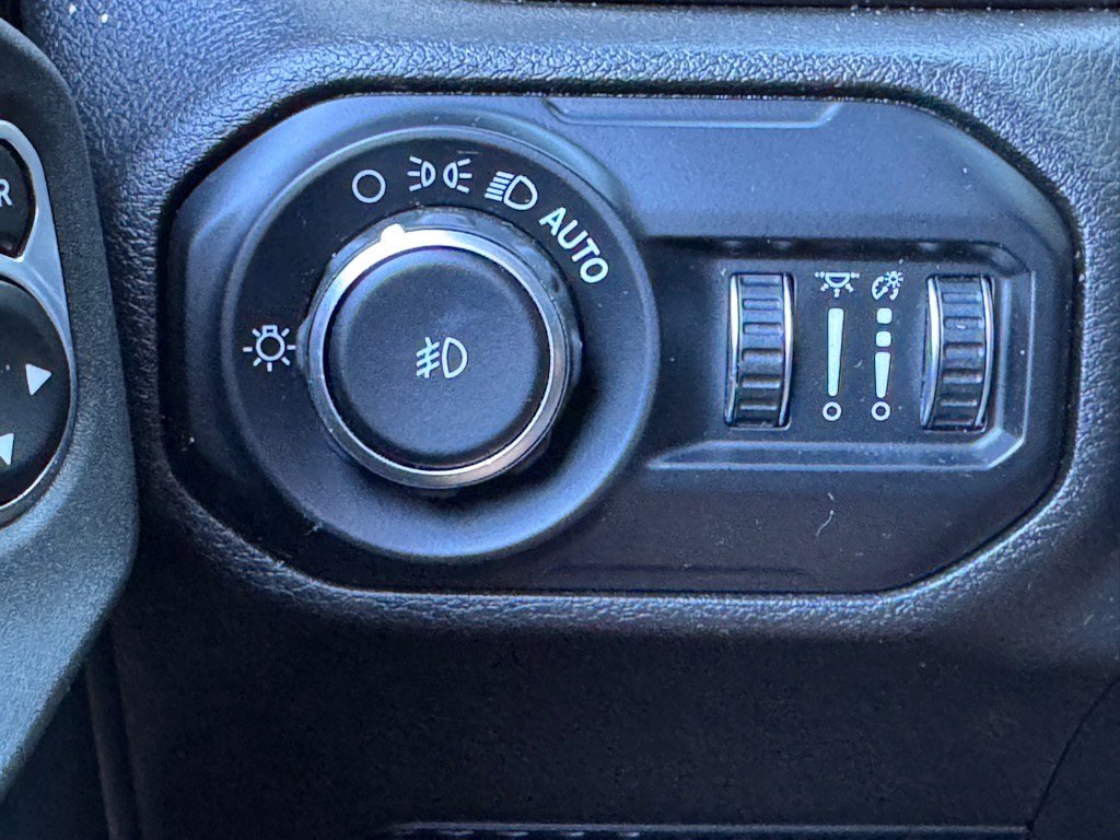 Used 2020 Jeep Wrangler Unlimited Sport S image 12