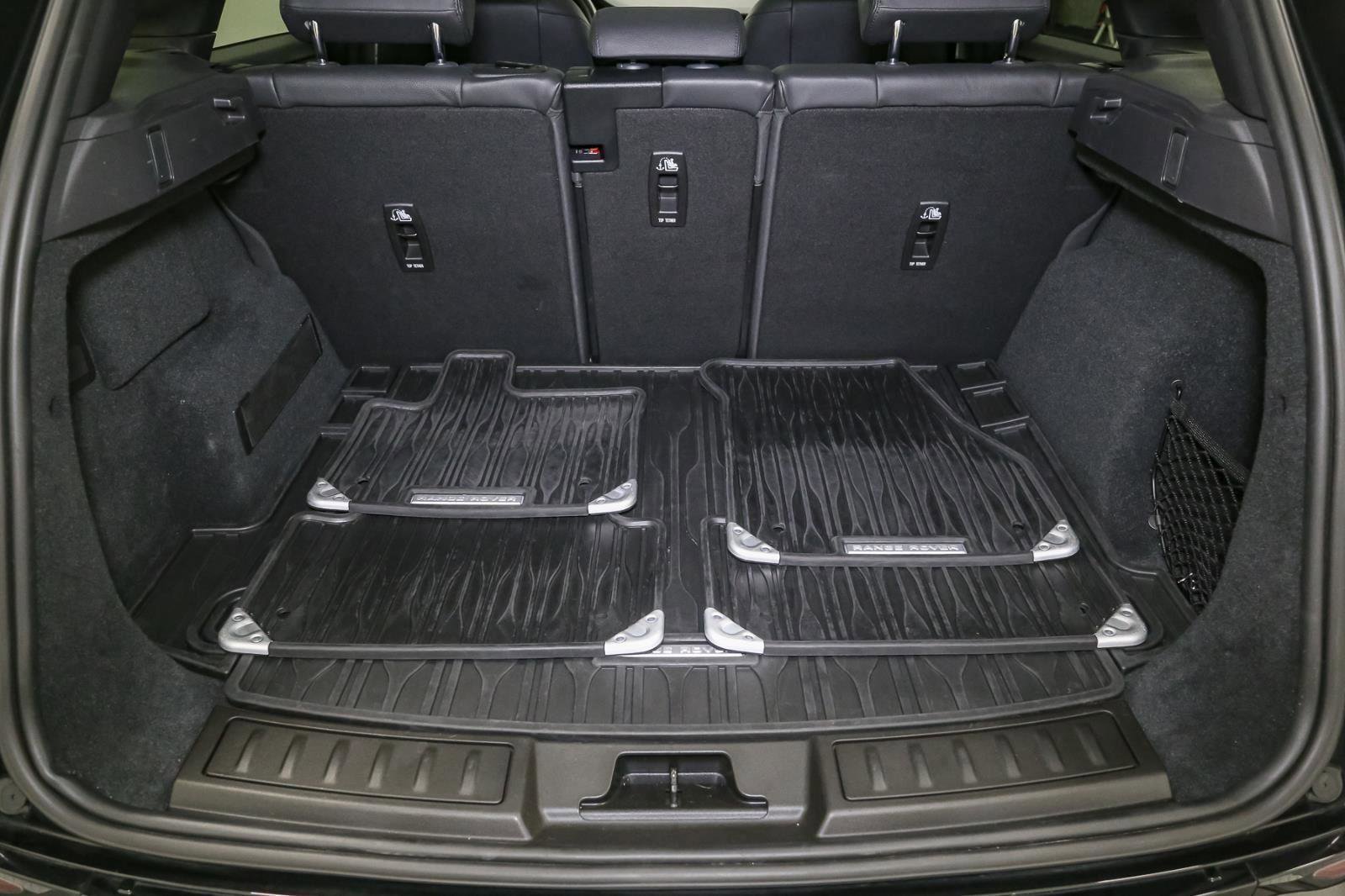 Used 2023 Land Rover Range Rover Evoque S image 13