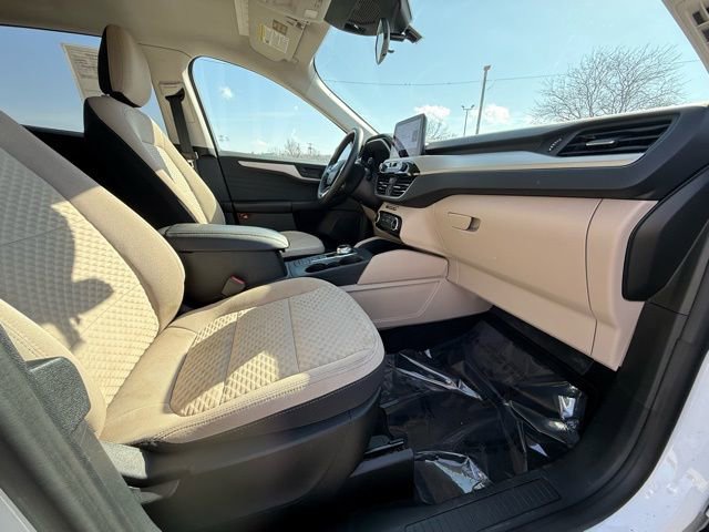 Used 2022 Ford Escape SE image 26