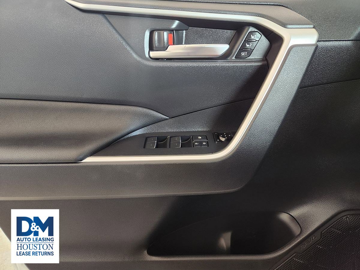 Used 2023 Toyota RAV4 XLE Premium FWD image 30