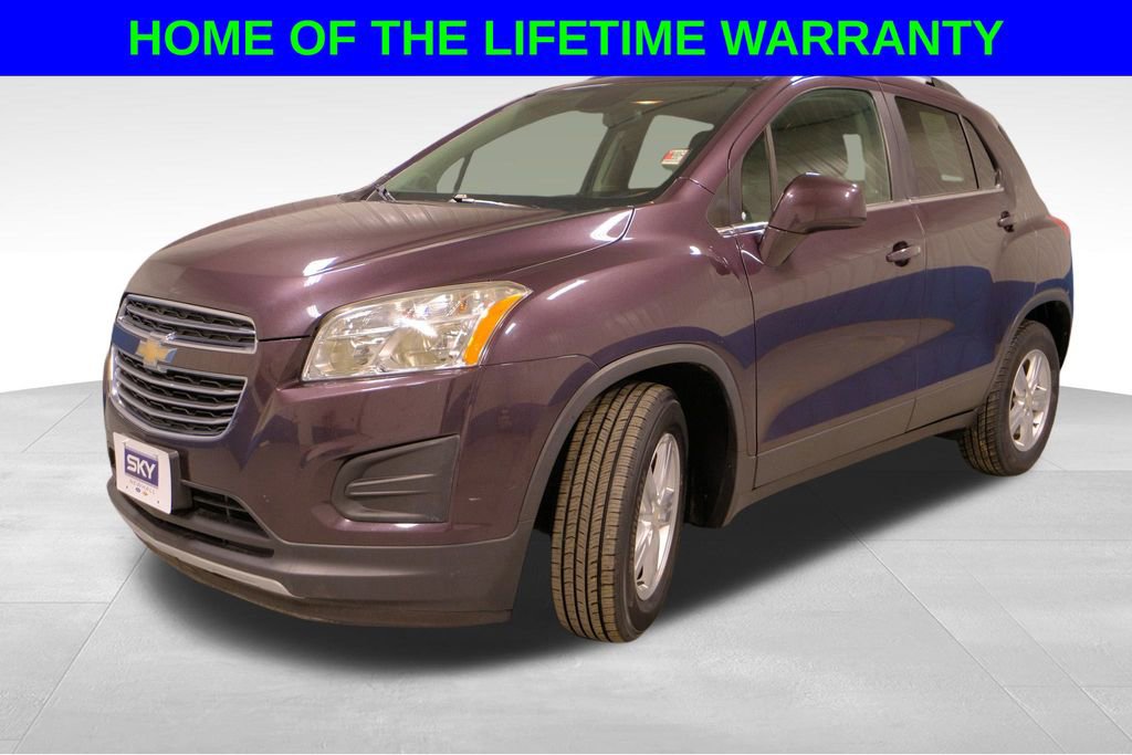 Used 2016 Chevrolet Trax LT w/ LT Sun and Sound Package image 1