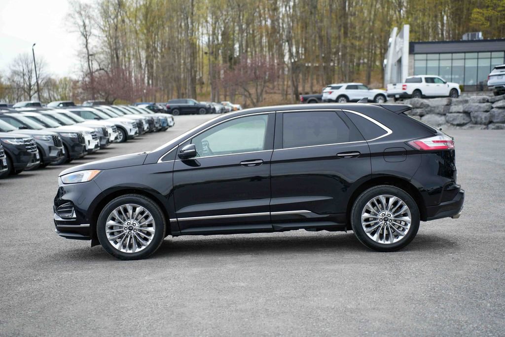 Used 2023 Ford Edge Titanium w/ Equipment Group 301A AWD/4WD image 8