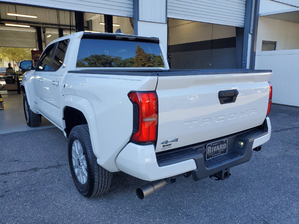 Used 2024 Toyota Tacoma SR5 AWD/4WD image 3