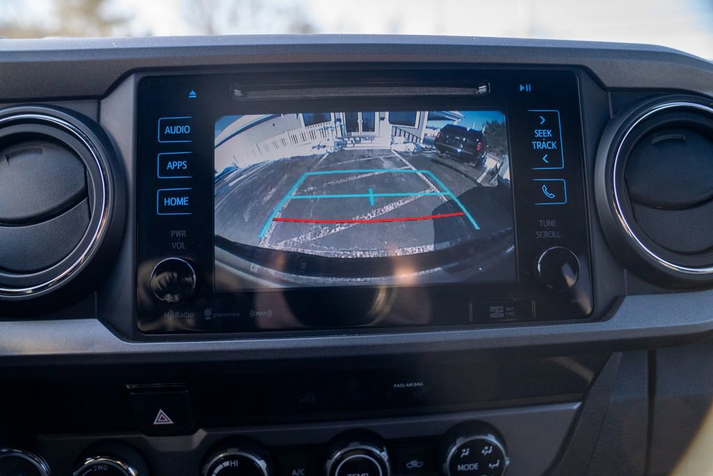 Used 2018 Toyota Tacoma TRD Sport w/ Technology Package image 22