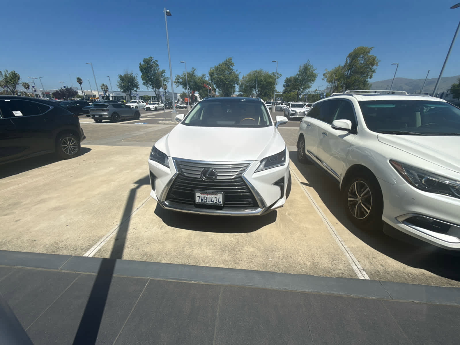 Used 2017 Lexus RX 350 AWD image 3