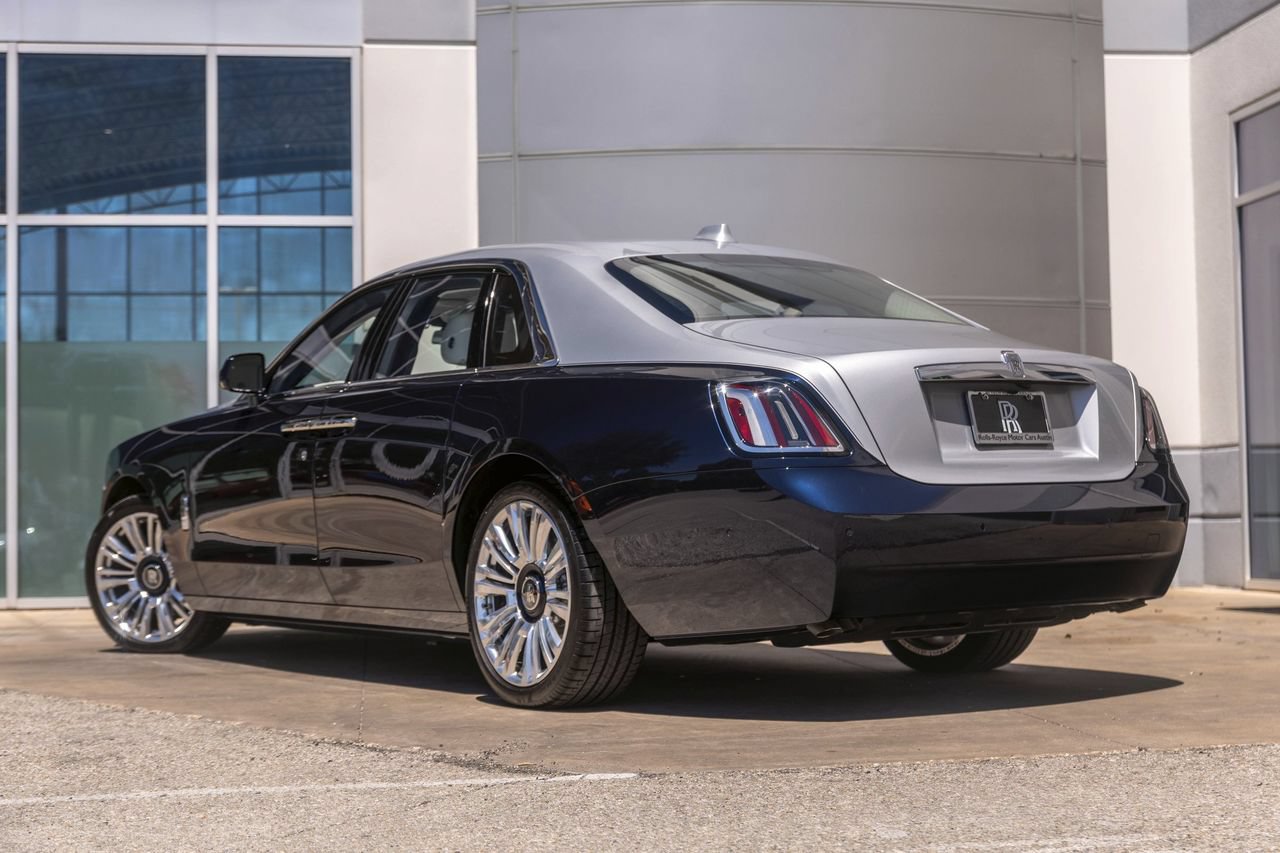 New 2025 Rolls-Royce Ghost AWD/4WD image 15