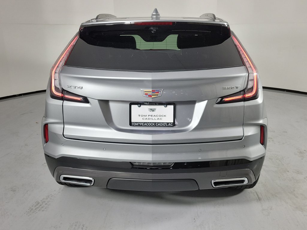 Used 2024 Cadillac XT4 Sport w/ Technology Package FWD image 5