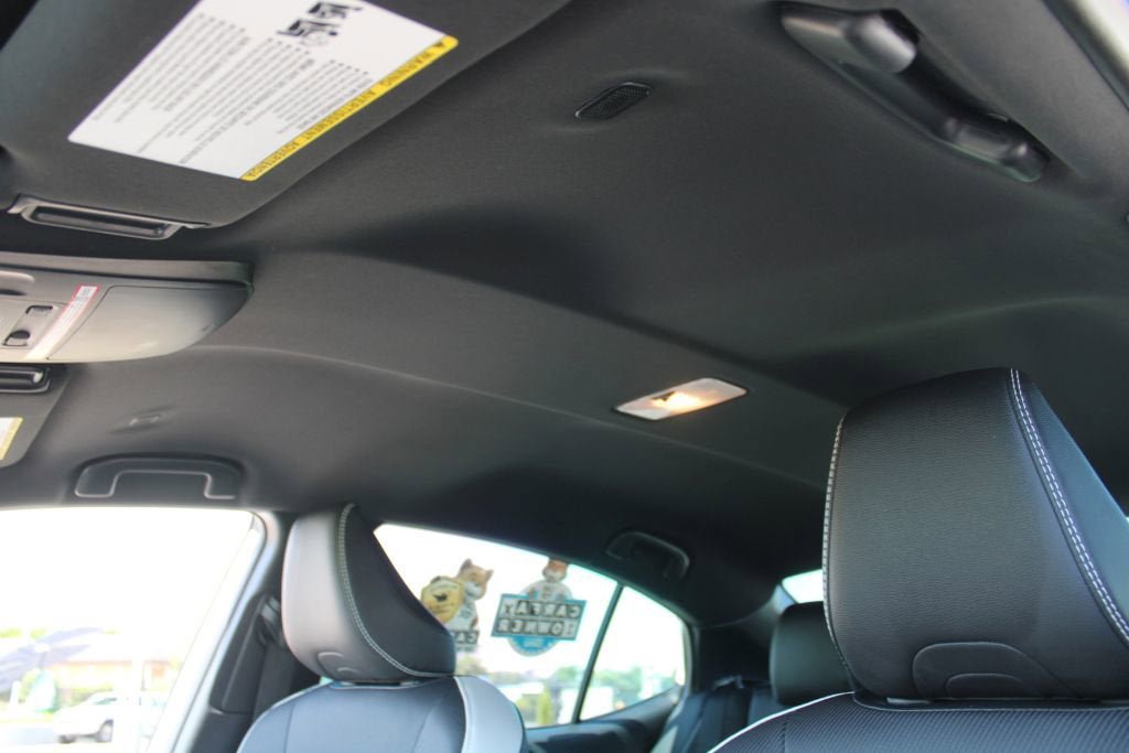 Used 2025 Toyota Camry SE FWD image 6