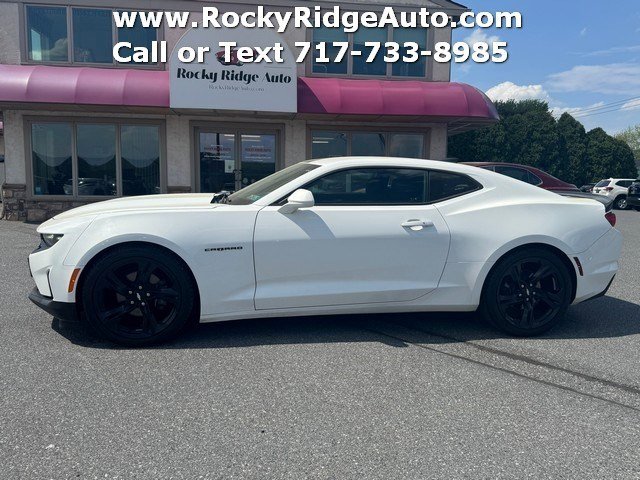 Used 2019 Chevrolet Camaro LT RWD image 4