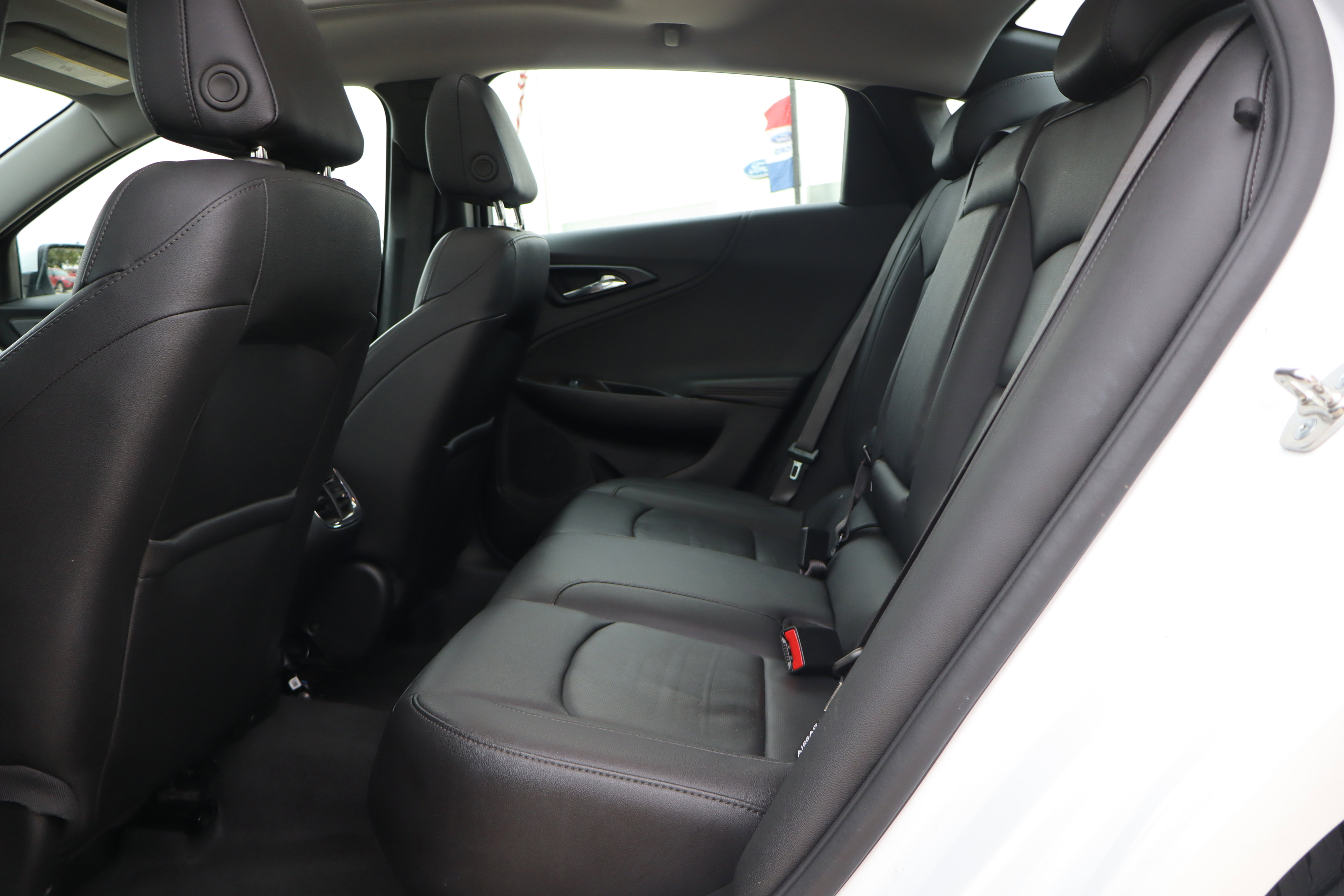 Used 2024 Chevrolet Malibu LT image 11