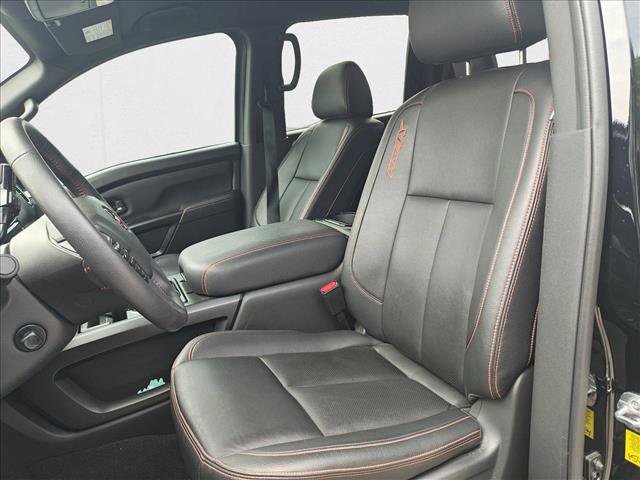 Used 2024 Nissan Titan PRO-4X w/ Pro-4x Convenience Package image 20