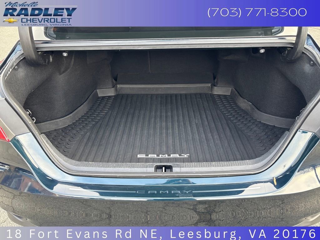 Used 2021 Toyota Camry LE image 11