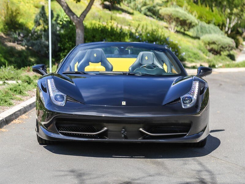 Used 2013 Ferrari 458 Spider RWD image 4