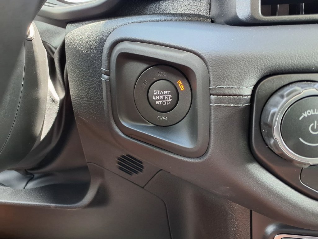 New 2026 Jeep Gladiator Mojave AWD/4WD image 13