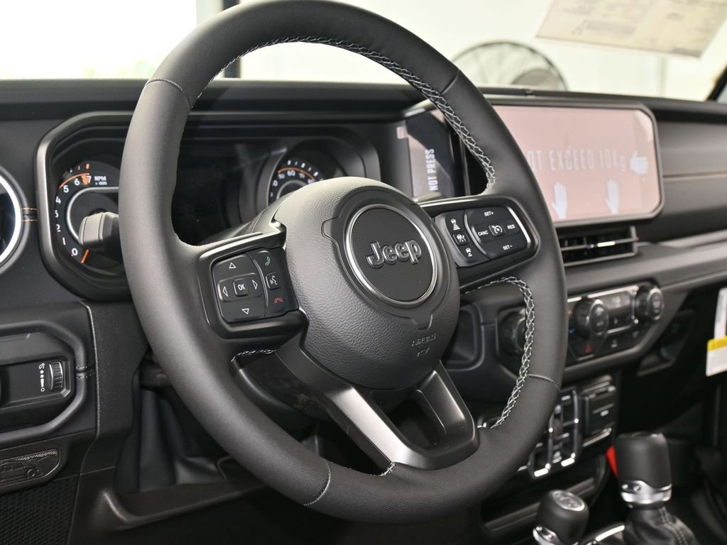 New 2026 Jeep Gladiator Sahara image 13