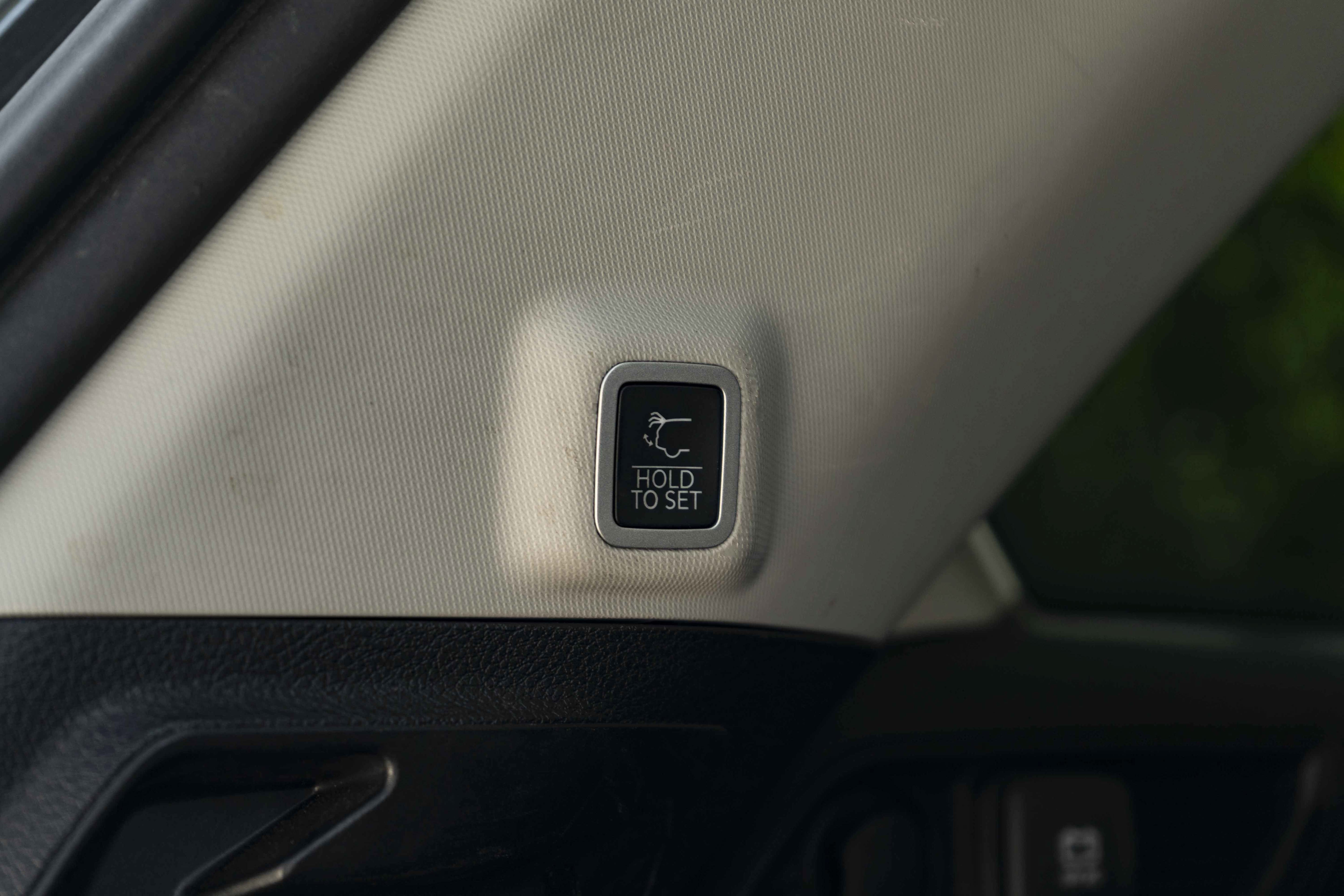 Used 2022 Jeep Grand Cherokee Limited RWD image 39