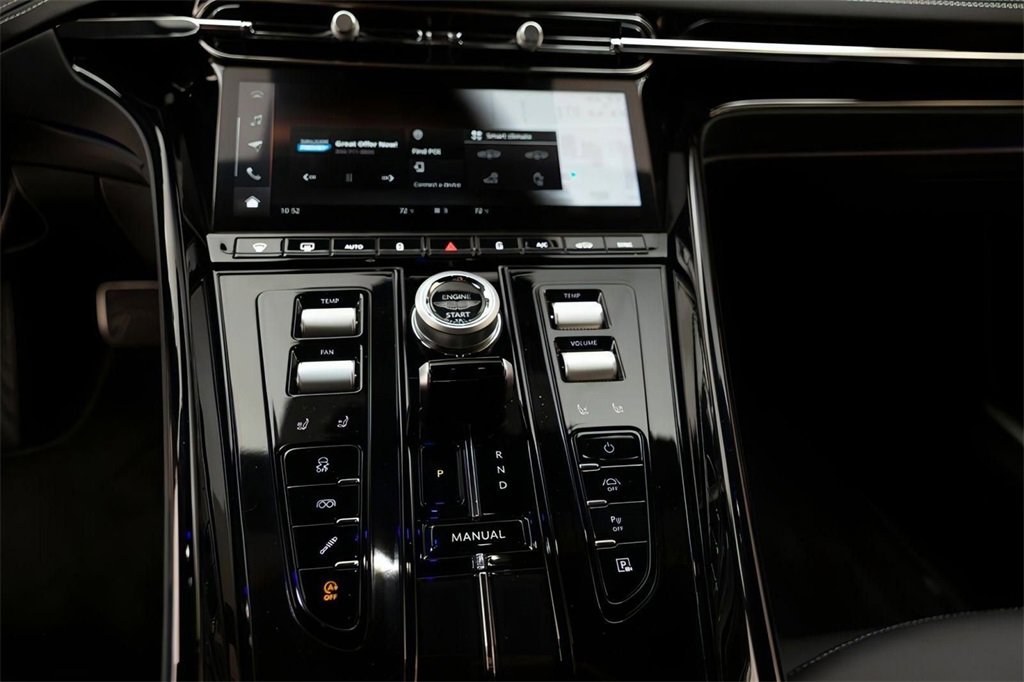 New 2025 Aston Martin DB12 Coupe image 33