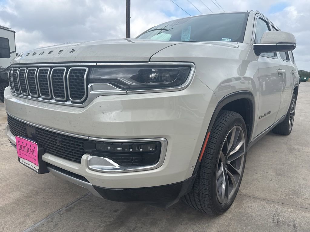 Used 2022 Jeep Wagoneer Series III w/ Premium Group I image 3