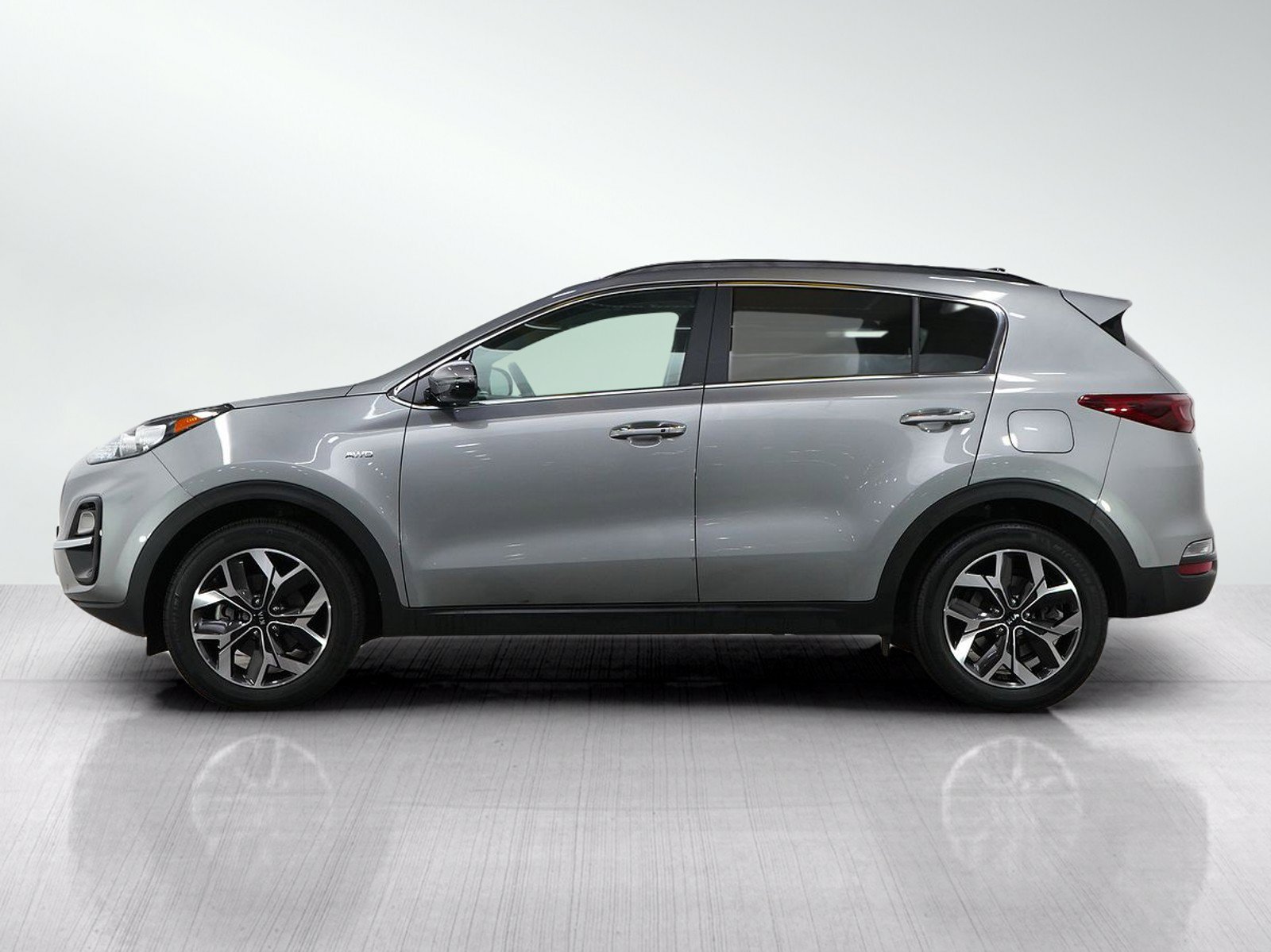 Used 2022 Kia Sportage EX w/ EX Technology Package AWD/4WD image 2