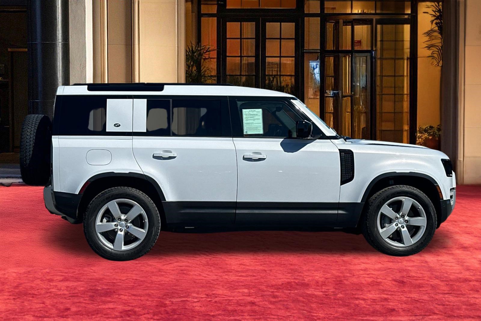 Certified 2023 Land Rover Defender 110 SE image 9