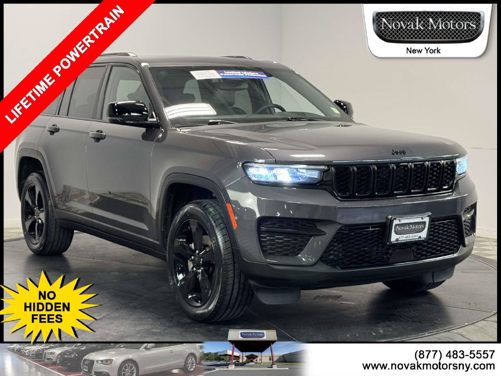 Used 2023 Jeep Grand Cherokee Altitude AWD/4WD image 1