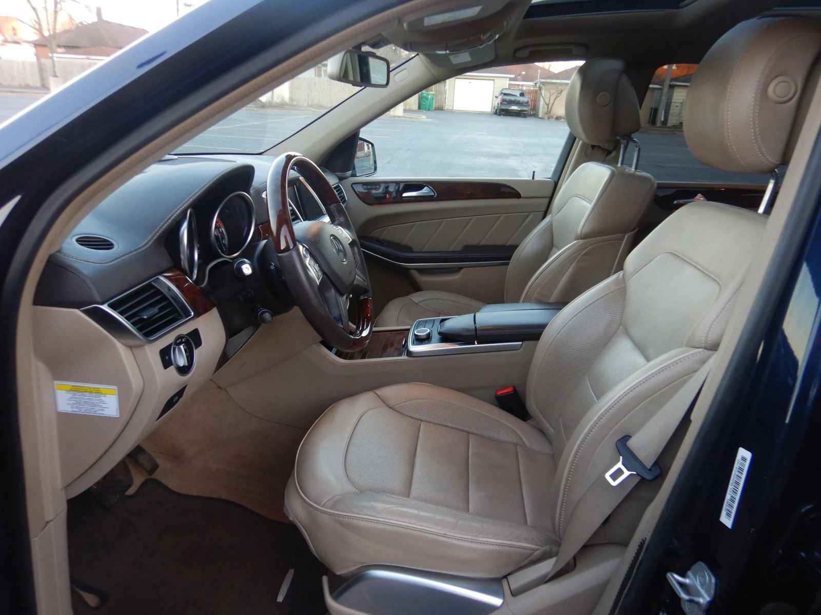 Used 2013 Mercedes-Benz GL 550 4MATIC image 11