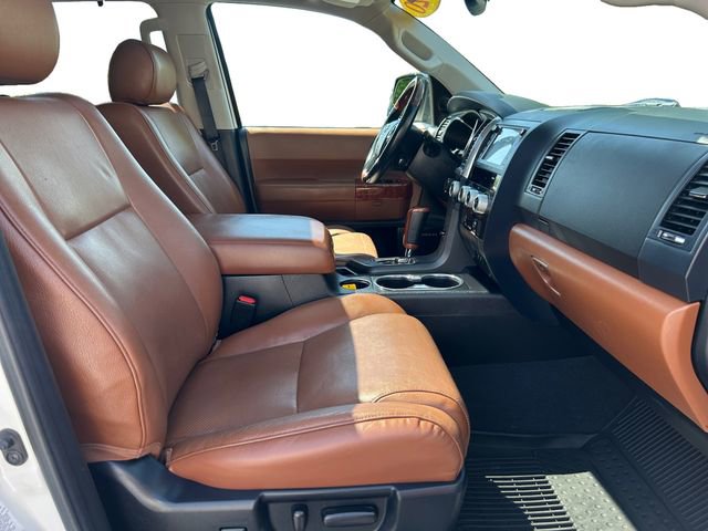 Certified 2020 Toyota Sequoia Platinum AWD/4WD image 17