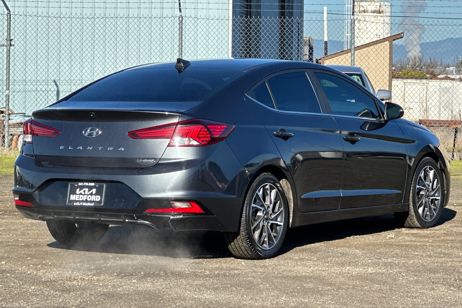 Used 2020 Hyundai Elantra Limited image 4