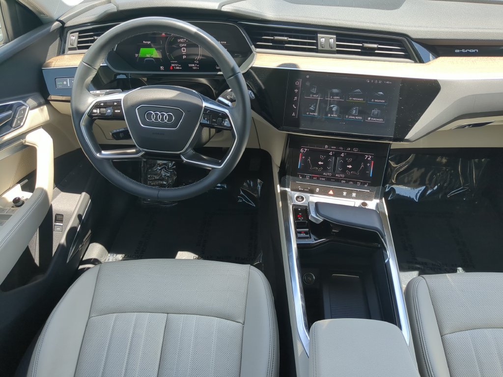 Used 2024 Audi Q8 e-tron Premium Plus w/ Premium Plus Package AWD/4WD image 14