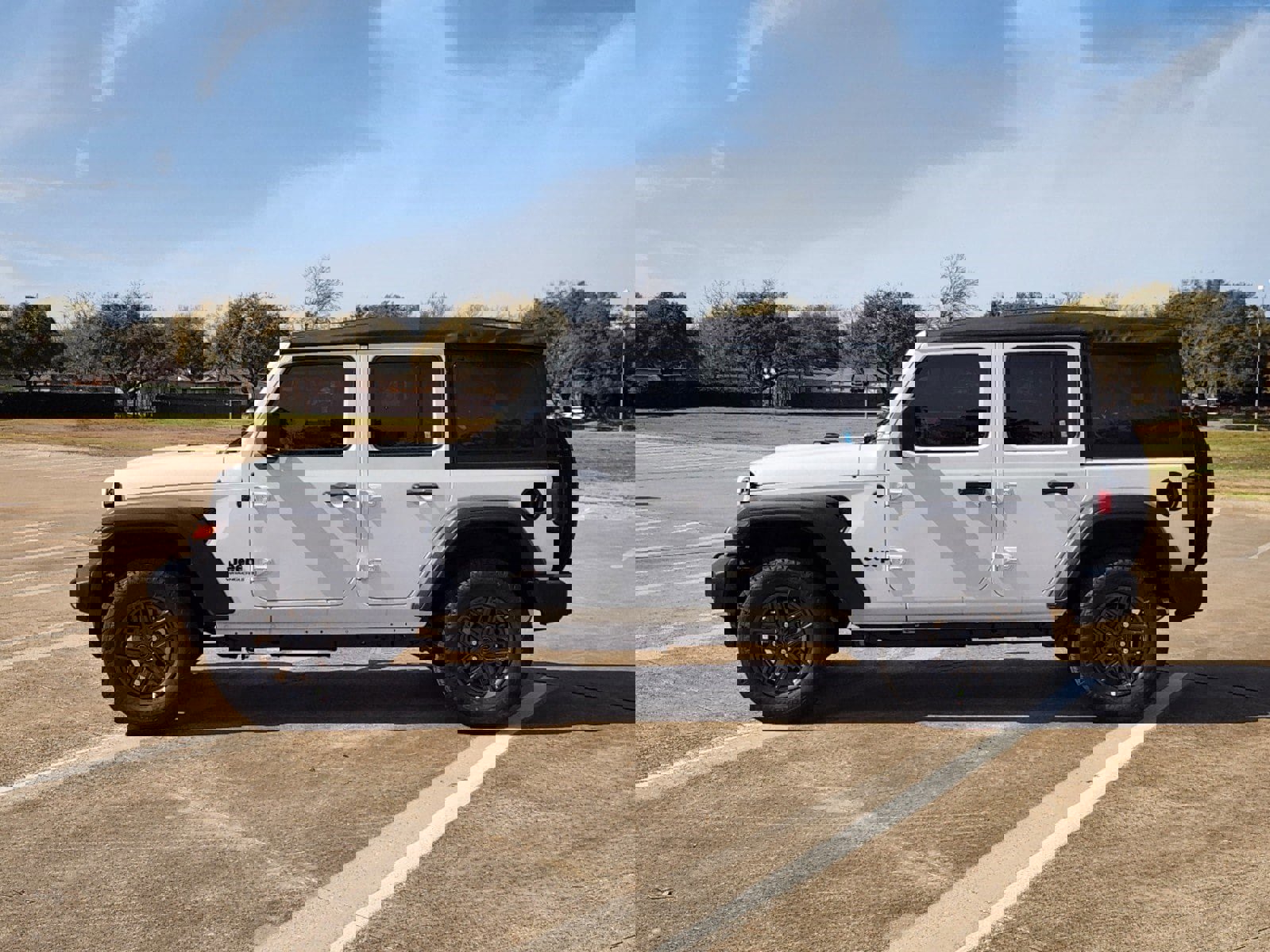 New 2025 Jeep Wrangler Unlimited Sport image 4