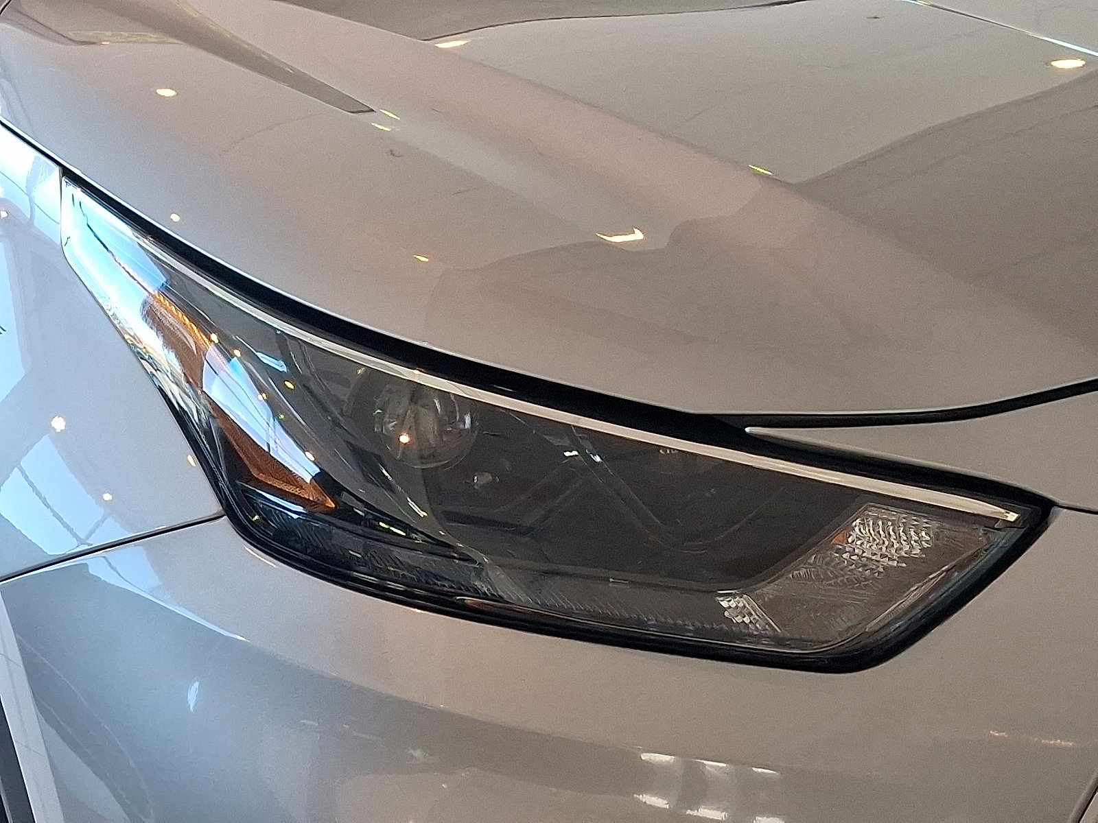 Certified 2025 Toyota Highlander XLE image 10