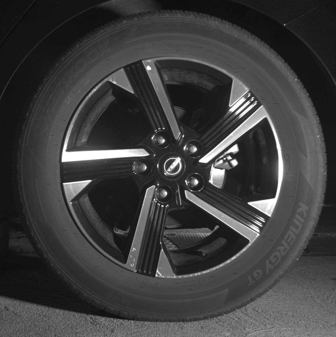 Used 2025 Nissan Sentra SV FWD image 14