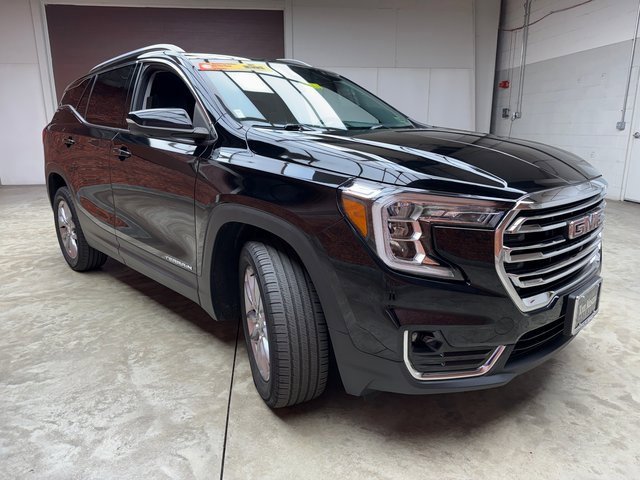 Used 2022 GMC Terrain SLT w/ Tech Package image 7