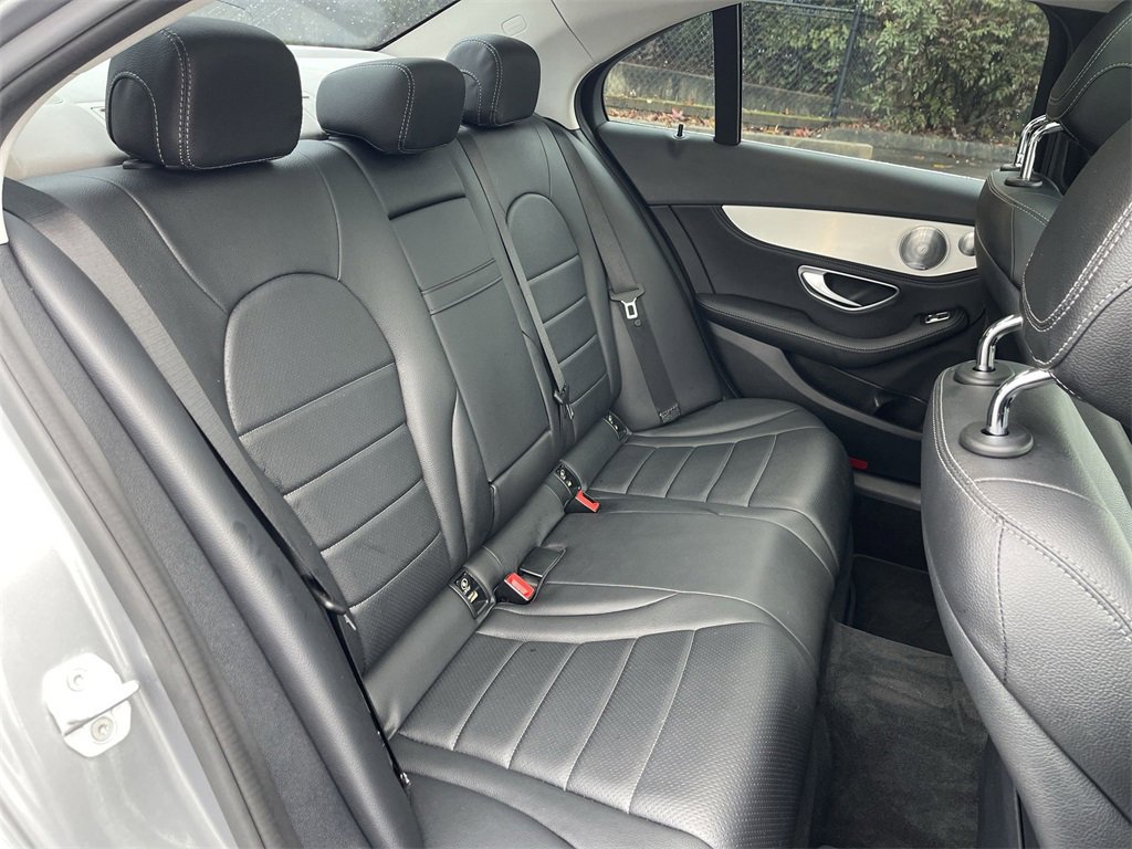 Used 2015 Mercedes-Benz C 300 Sedan image 27