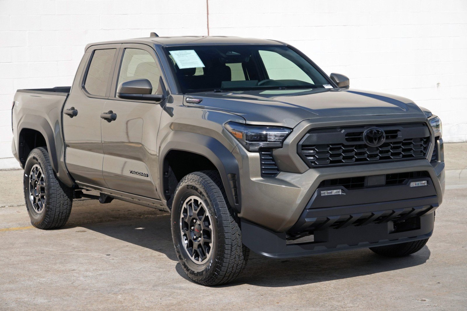 Used 2025 Toyota Tacoma TRD Off-Road AWD/4WD image 54