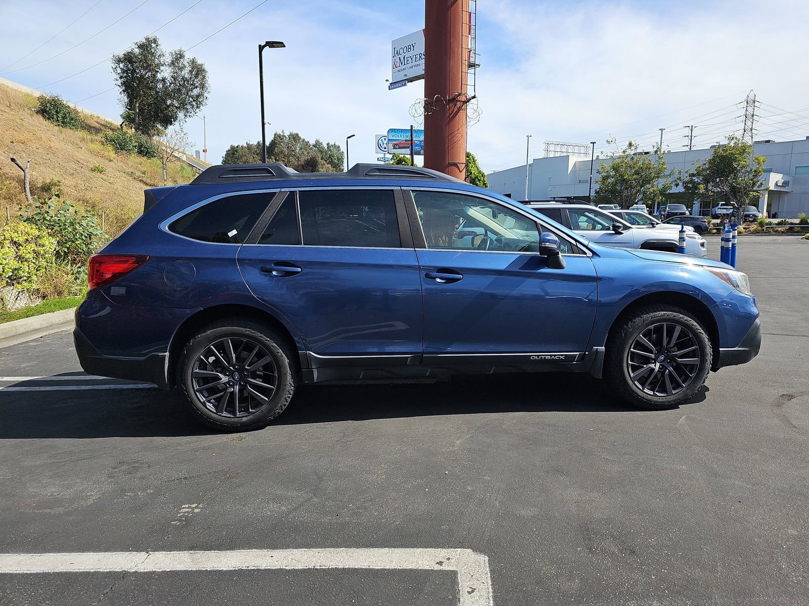 Used 2019 Subaru Outback 2.5i Premium AWD/4WD image 8