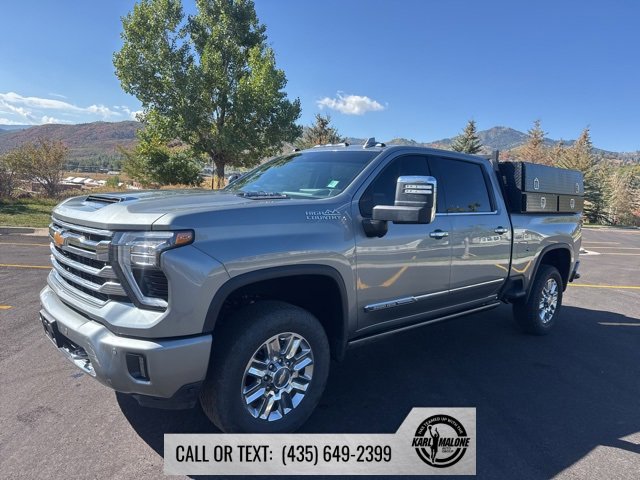 Used 2024 Chevrolet Silverado 3500 High Country w/ High Country Premium Package image 3