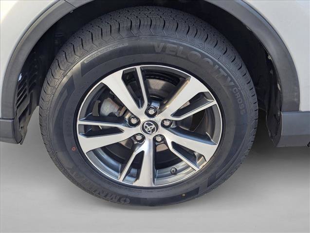 Used 2018 Toyota RAV4 XLE w/ Plus Extra Value Package FWD image 22