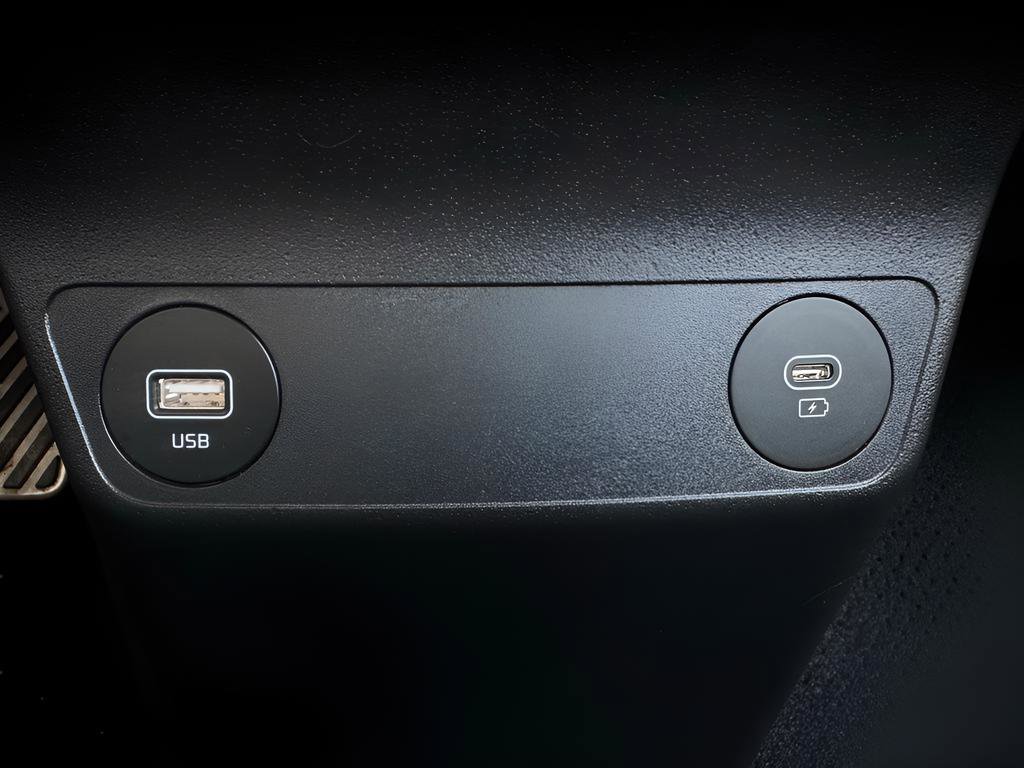 Used 2024 Kia EV6 GT-Line AWD/4WD image 34